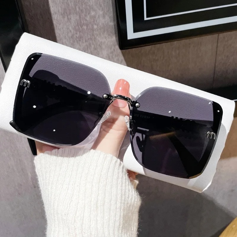 2025 New Fashion Cool Sunglass - Women Luxury Bags Ysl recension och pris
