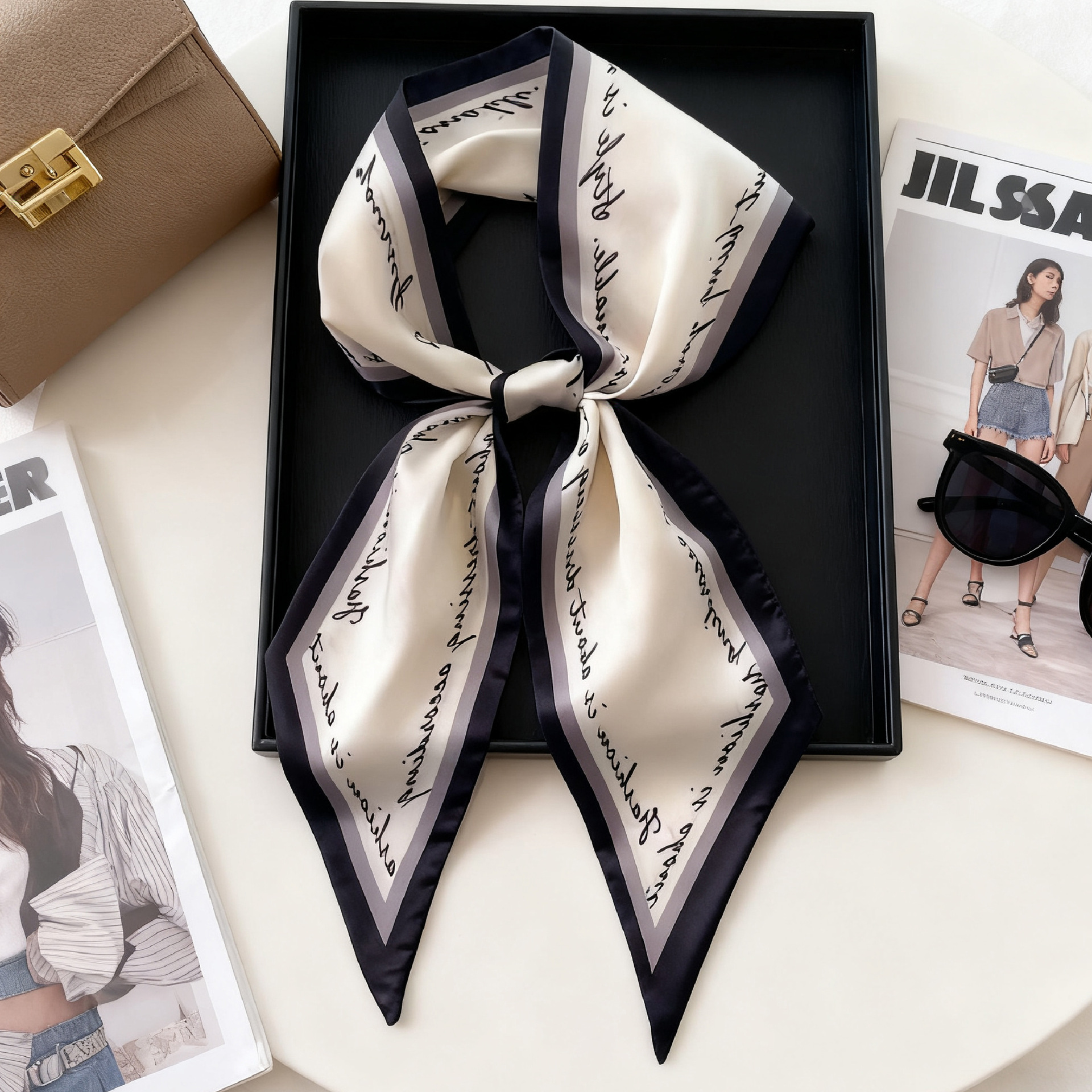 Luxury Long Neckerchief Skinny - Luxury Bags Duffle recension och pris