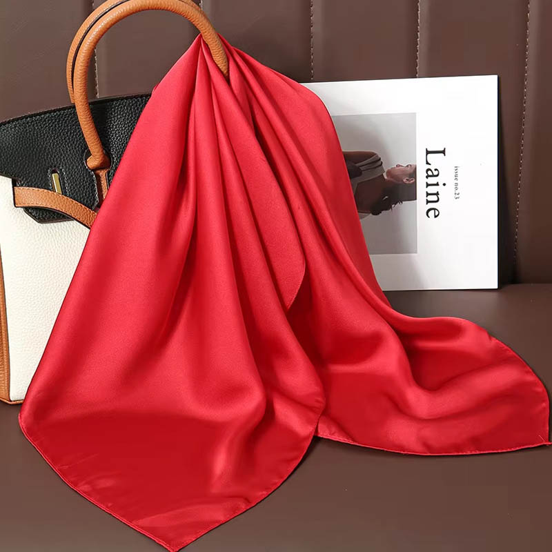 Luxury Solid Color Silk Square - Luxury Bags Duffle recension och pris
