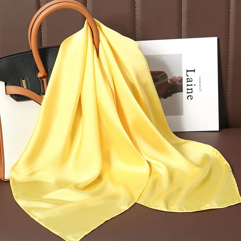 Luxury Solid Color Silk Square - Luxury Bags Duffle recension och pris