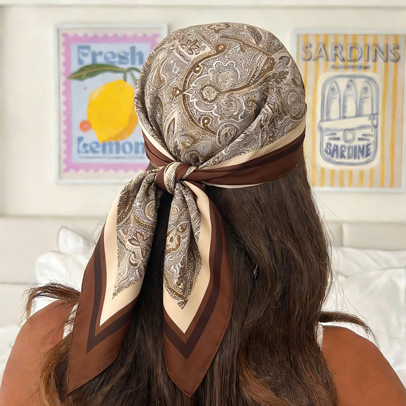 Luxury Women Silk Square Scarf - Luxury Bags Duffle recension och pris