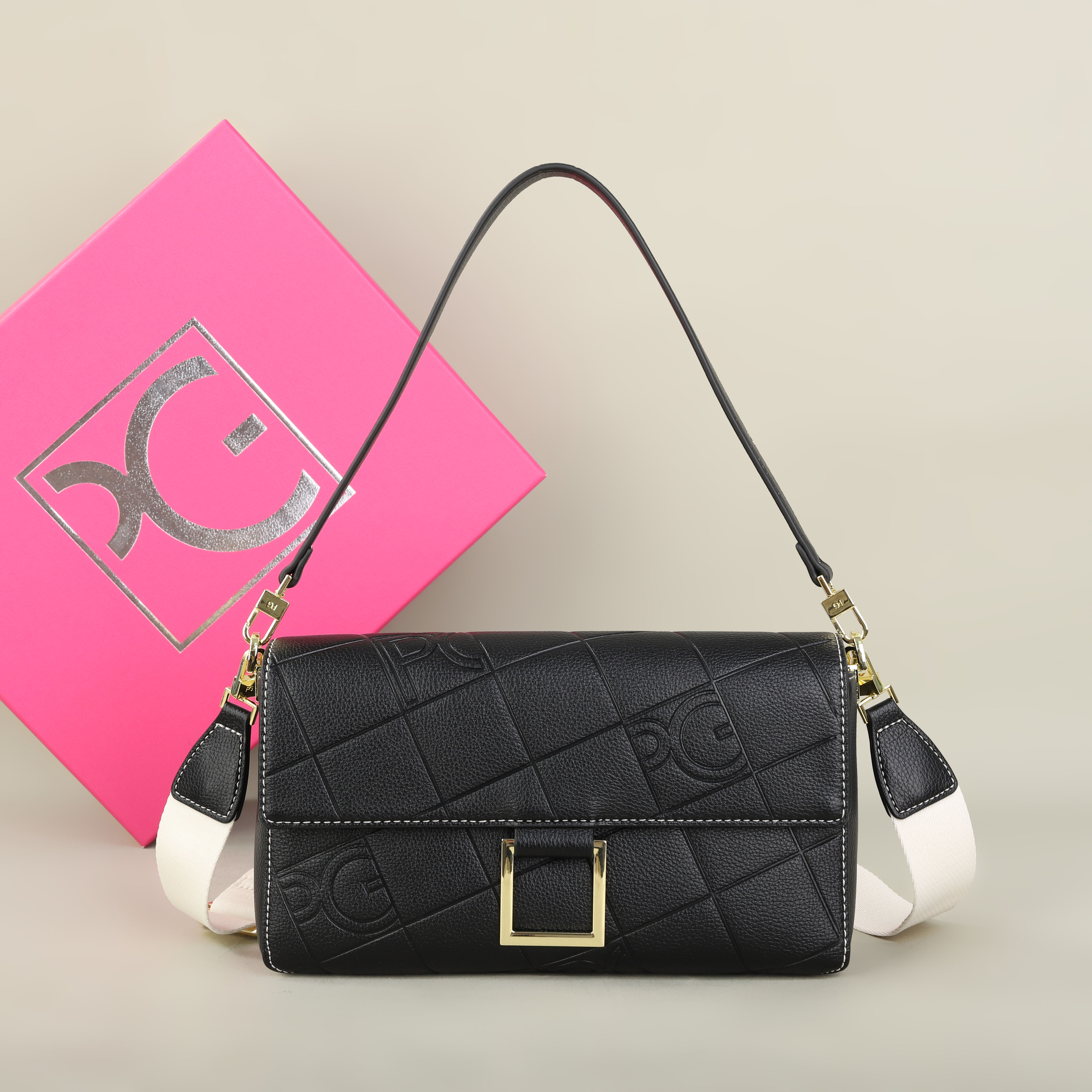 PATSY PG GARIS Women's Classic - Luxury Bags Sale recension och pris