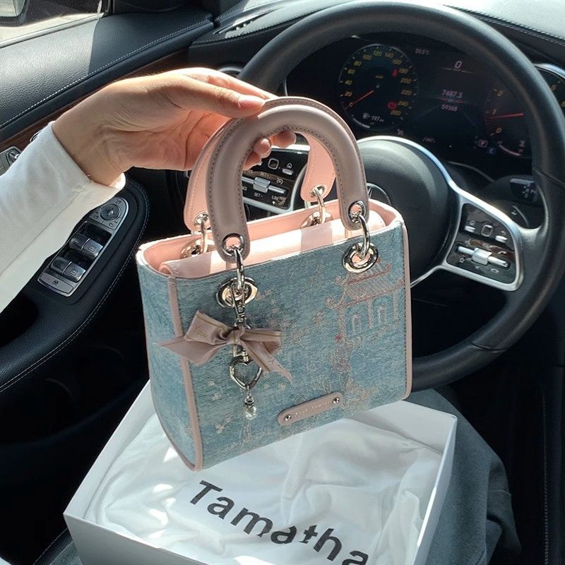 High Value Light Luxury Contra - Luxury Bags Level recension och pris