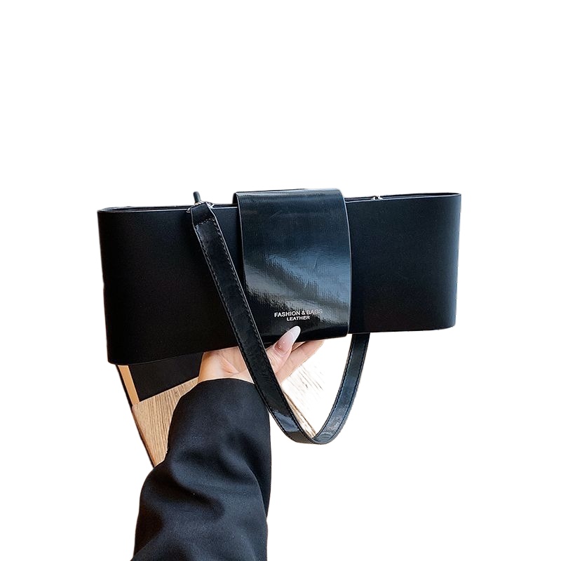 French Premium Underarm Bag Tr - Luxury Bags Level recension och pris