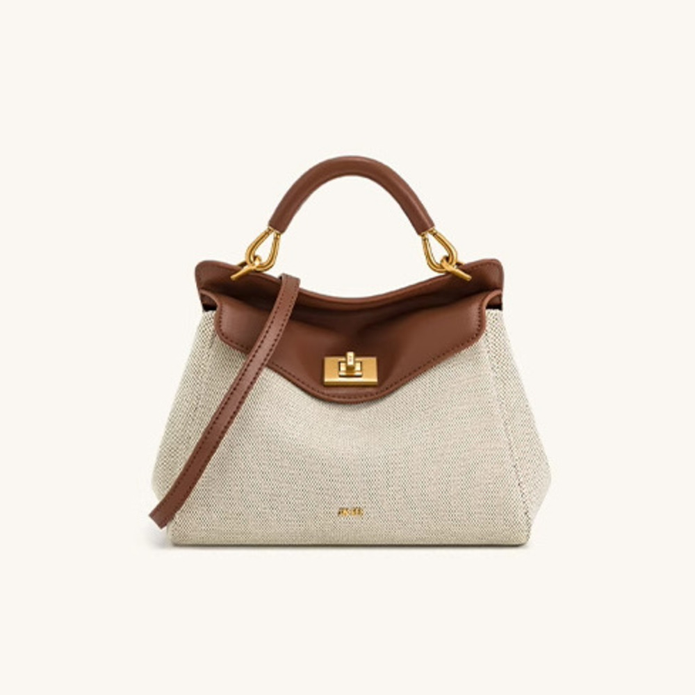 2025 New Lucia Buckle Shoulder - Luxury Bags Sale recension och pris