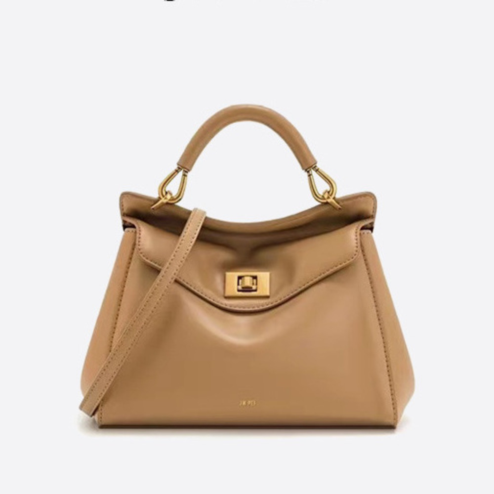 2025 New Lucia Buckle Shoulder - Luxury Bags Sale recension och pris