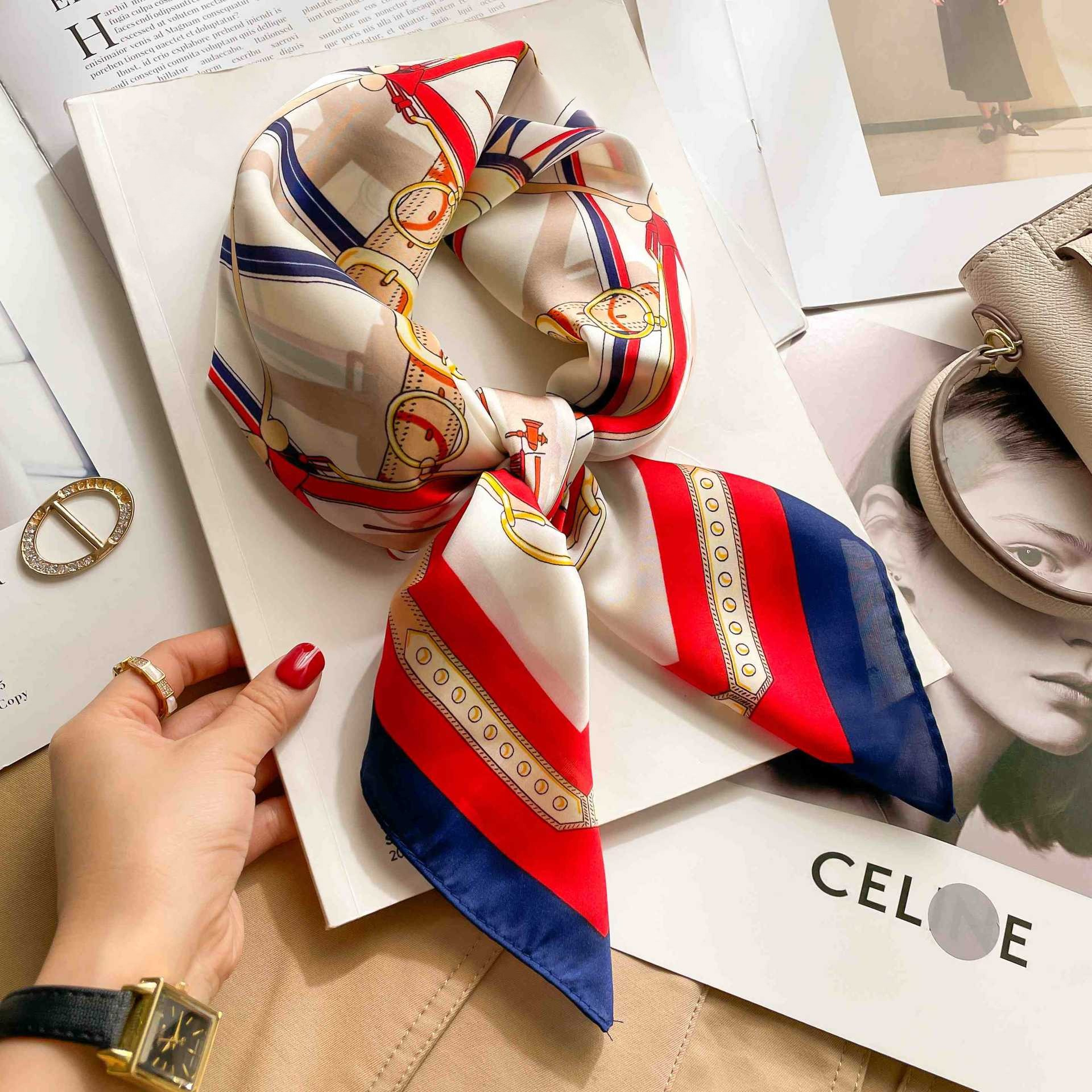 70cm Luxury Belt Print Silk Sq - Luxury Bags Duffle recension och pris