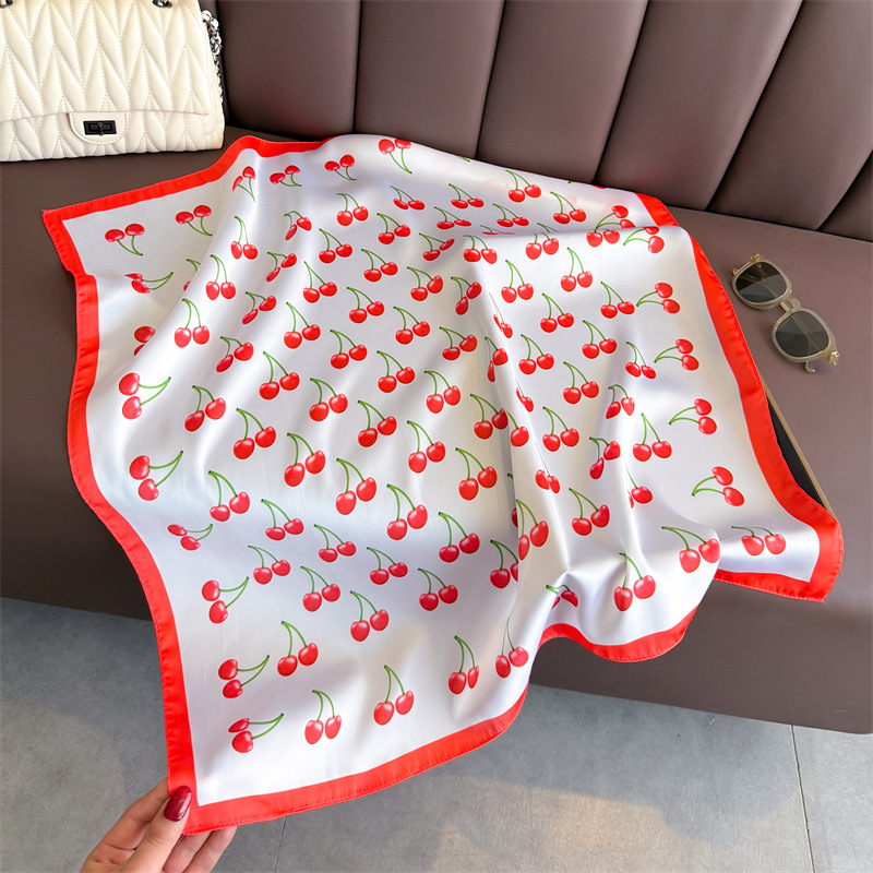 Luxury Square Satin Scarf Wome - Luxury Bags Mini recension och pris